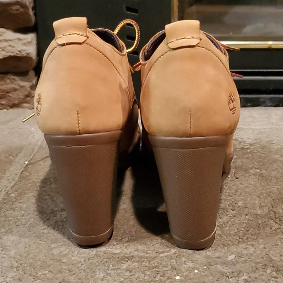 NWOT - Timberland Heeled Boots - Picture 3 of 11